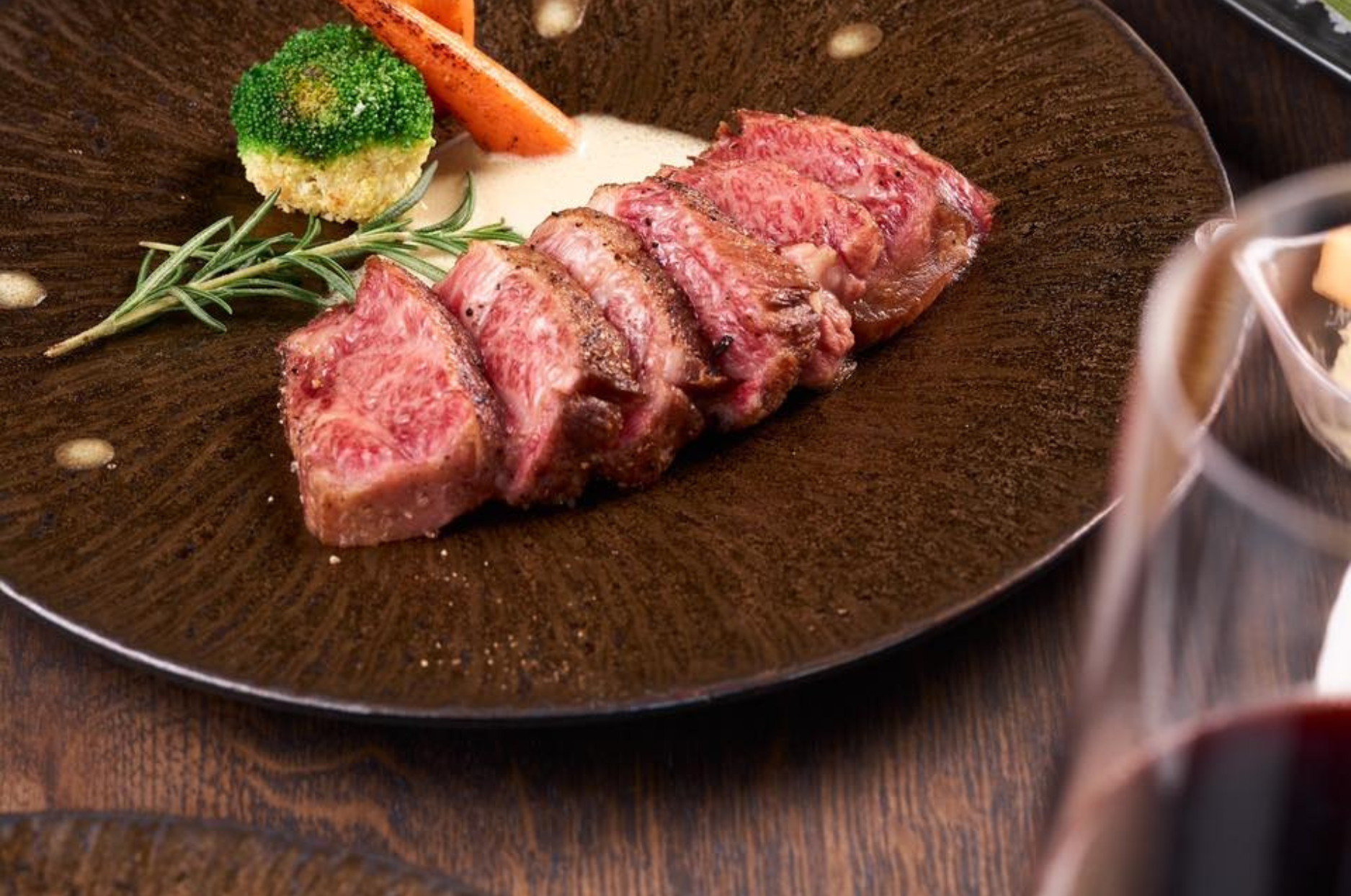 Giải mã” thịt bò Wagyu A5 - loại thịt đắt đỏ nhất thế giới - Tenku |  Japanese Kaiseki & Bar