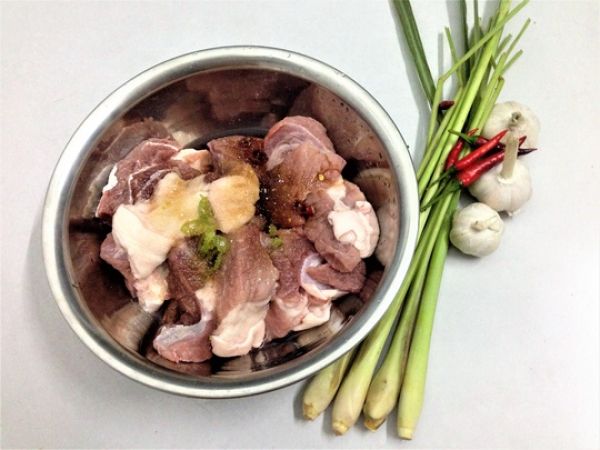 móng giò heo